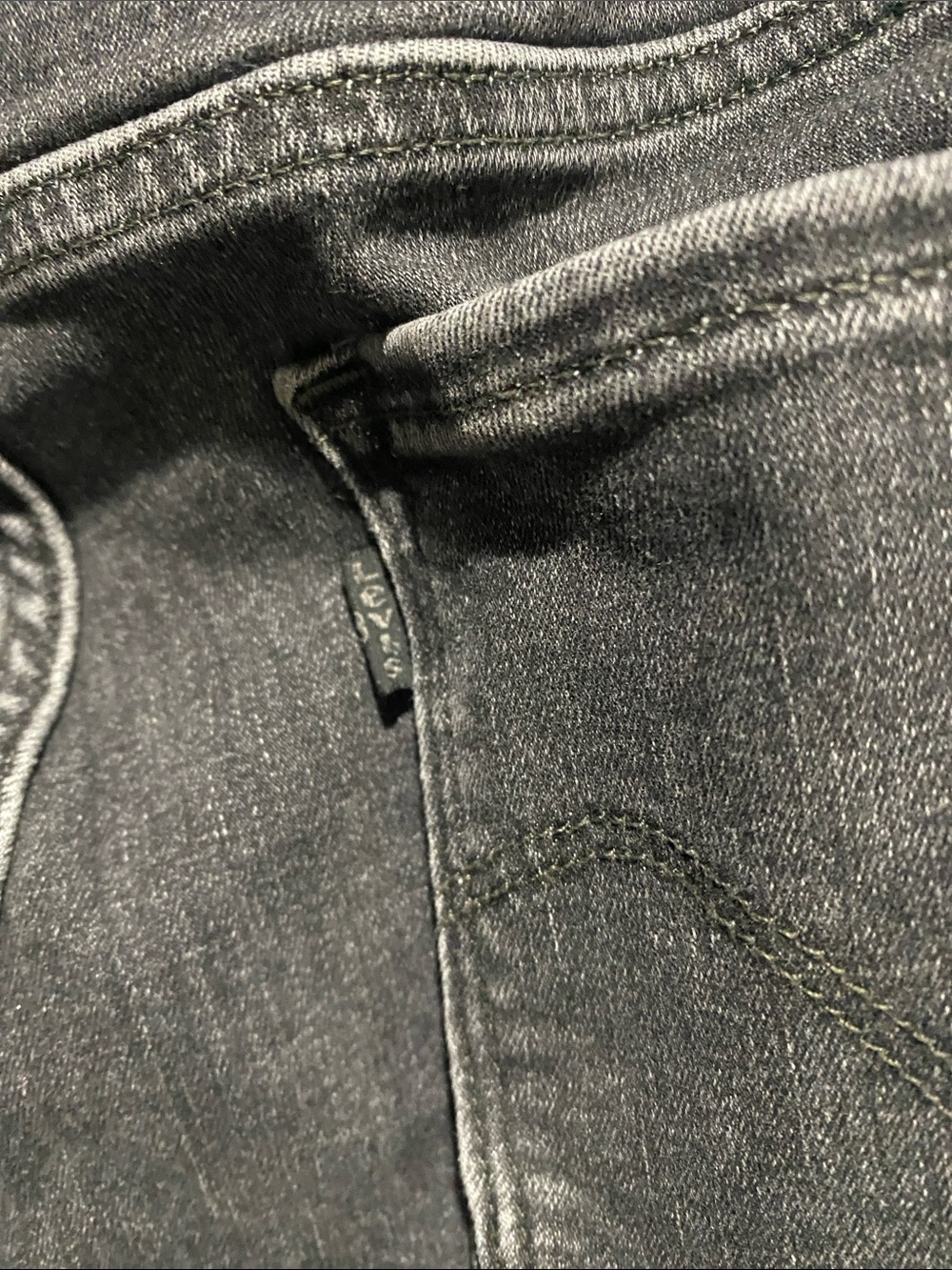 Levi’s 311 Black-Washed Straight-Leg Jeans 18W - Picture 3 of 9